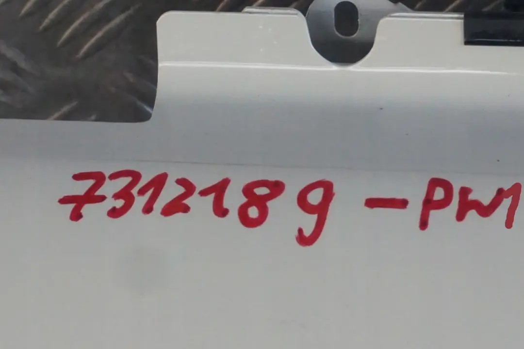 Clubdoor Portiere Arriere Droite Pepper Blanc pour Mini Clubman R55 à propos du numéro de pièce 7312189 Mini Clubman R55 Clubdoor Portiere Arriere Droite Pepper Blanc - SKU 7312189-PW1 - Numéro de pièce 7312189