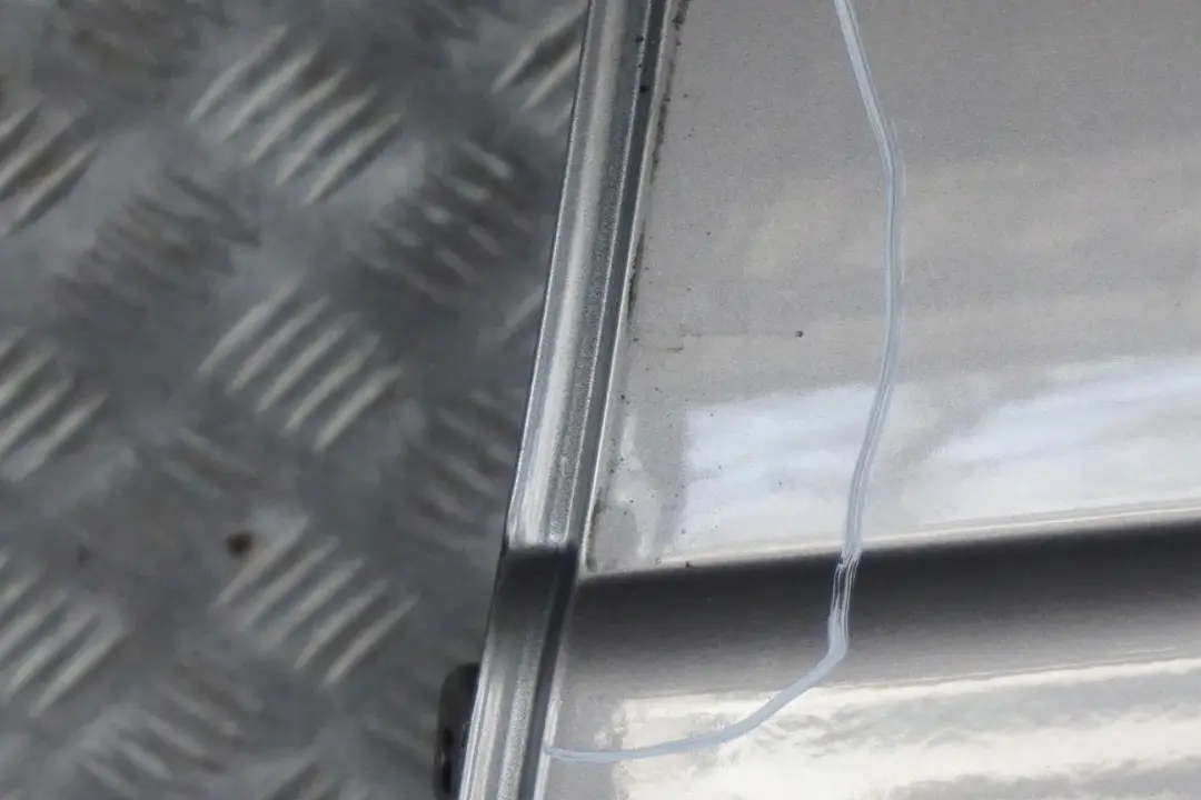 Puerta Trasera Izquierda Sterlinggrau Gris Sterling Metalizado - 472 para BMW X5 E53 con número de pieza 8256827-STG BMW X5 E53 Puerta Trasera Izquierda Sterlinggrau Gris Sterling Metalizado - 472 - SKU 8256827-STG - Número de pieza 8256827-STG