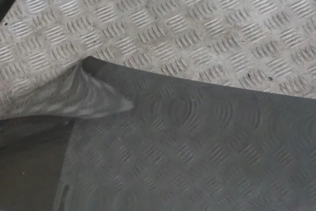 BMW E65 E66 Klapa tylna tył goła Sterlinggrau - SKU 7049252-STG - Numer Części 7049252