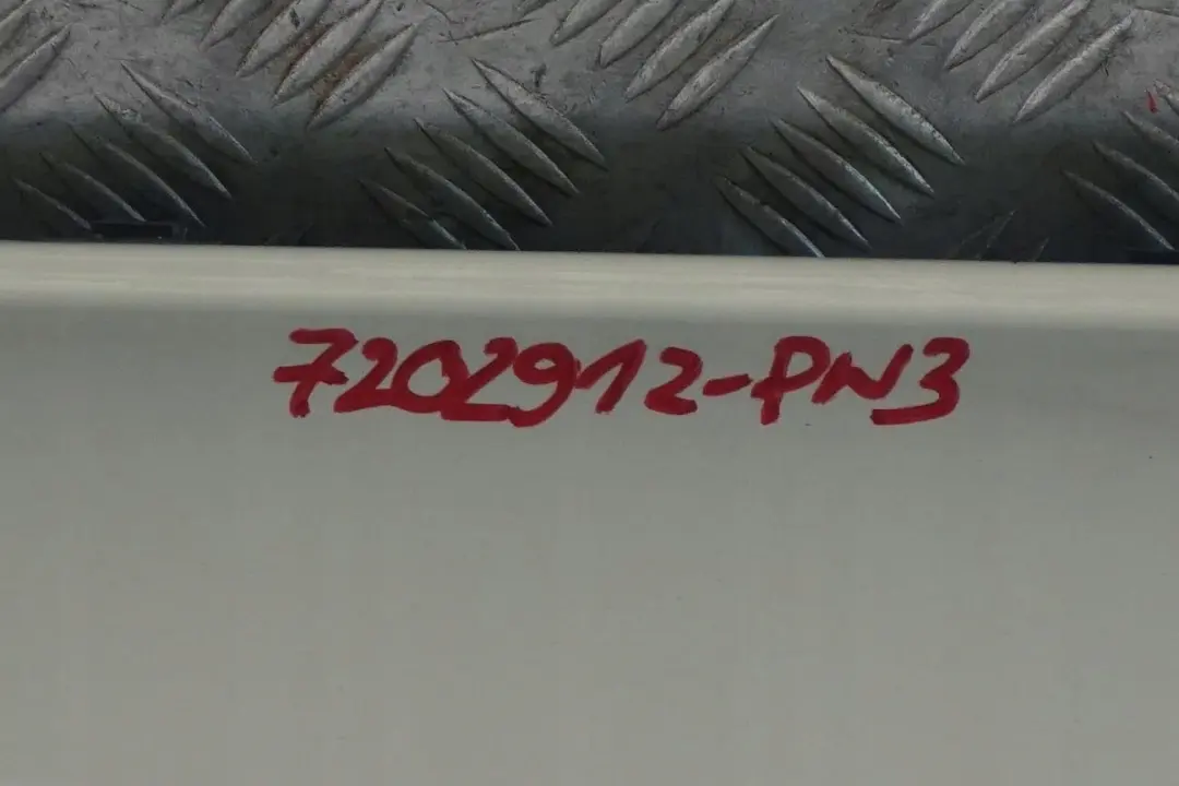 TĂĽr Vorne Rechts Pepper White Weiss - 850 für Mini Cooper R50 R52 R53 3 mit Teilenummer 7202912 Mini Cooper R50 R52 R53 3 TĂĽr Vorne Rechts Pepper White Weiss - 850 - SKU 7202912-PW3 - Teilenummer 7202912