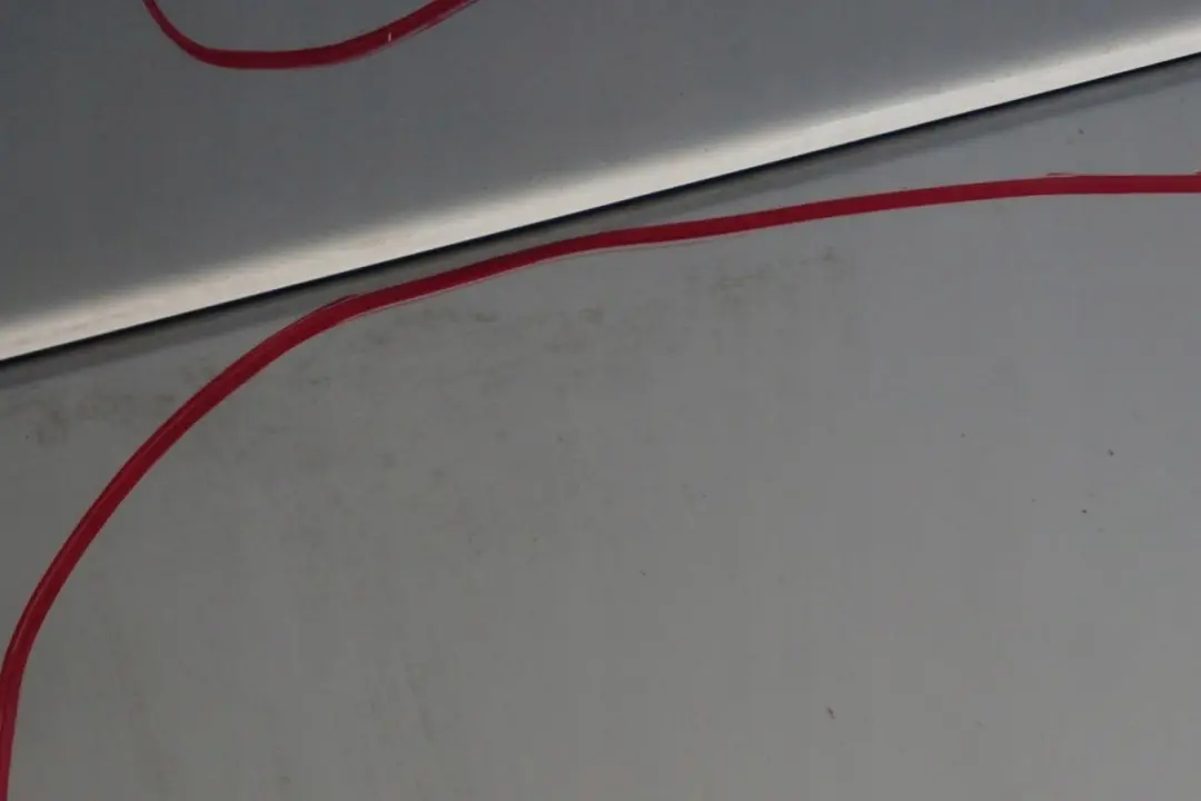 Bumper Trim Panel Alpinweiss Alpine White - 300 to BMW 7 Series E65 E66 Rear with Part number 0136743 BMW 7 Series E65 E66 Rear Bumper Trim Panel Alpinweiss Alpine White - 300 - SKU 0136743-AW - Part number 0136743