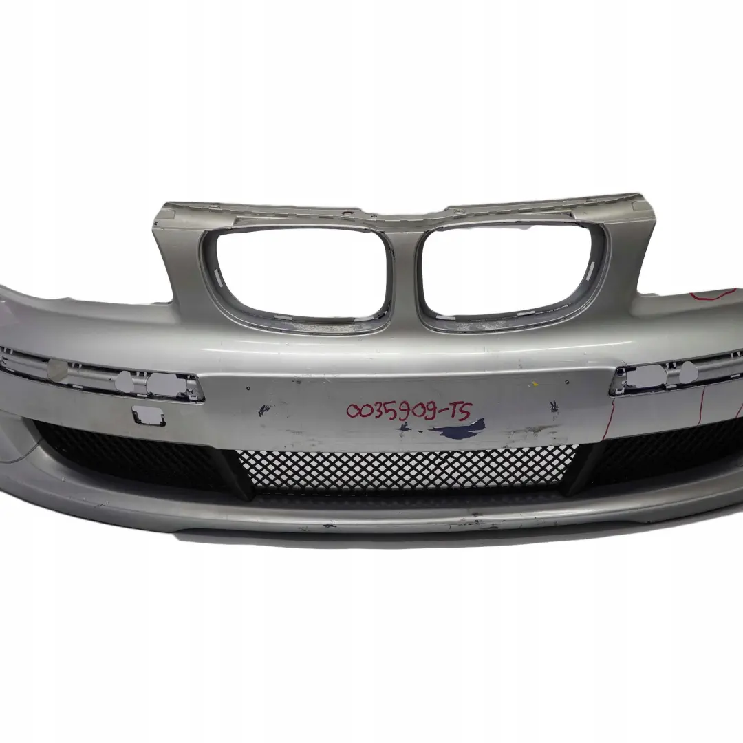 Zderzak przedni przód titansilber do BMW E81 E87 LCI o numerze 0035909 BMW E81 E87 LCI Zderzak przedni przód titansilber - SKU 0035909-TS - Numer Części 0035909