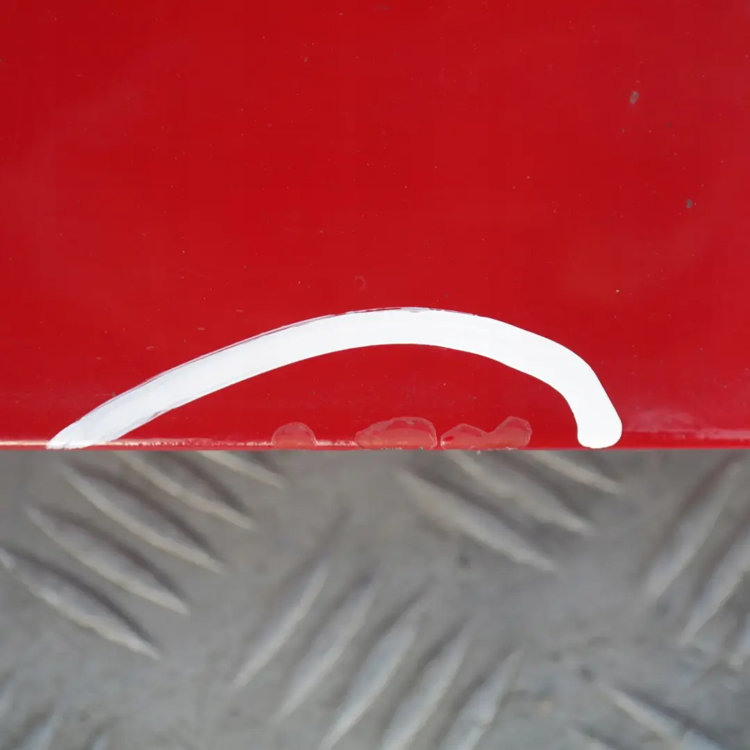 Porta anteriore destra Japanrot Rosso - 438 per BMW E87 con numero di parte 41517191012 BMW E87 Porta anteriore destra Japanrot Rosso - 438 - SKU 7191012-JR1 - Numero di parte 41517191012