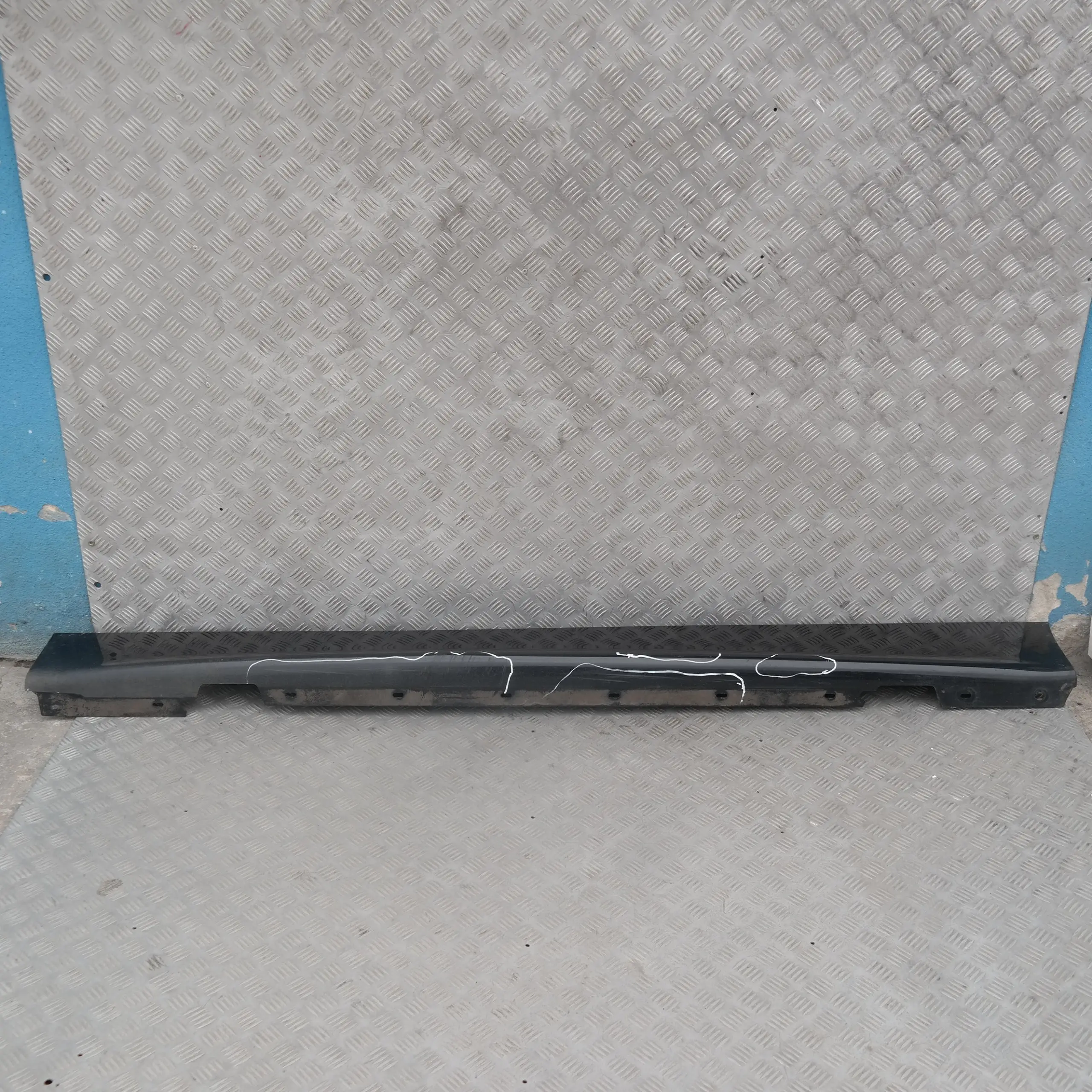 BMW 1 SERIES 16 E87 Sill strip side skirt left N/S Black Sapphire Metallic - 475