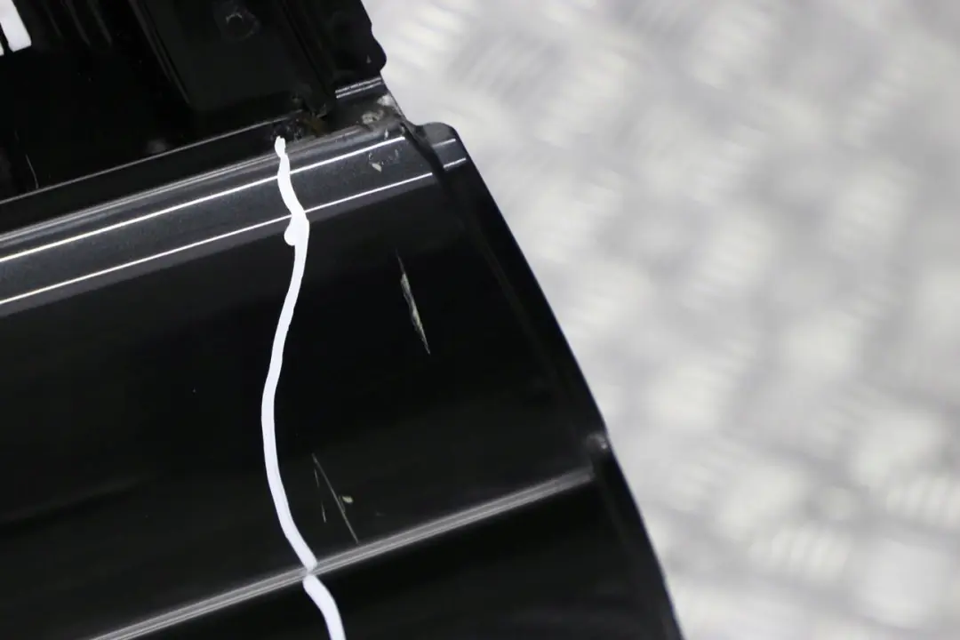 Drzwi prawe prawy tył black saphire do BMW E46 o numerze 7034154 BMW E46 Drzwi prawe prawy tył black saphire - SKU 7034154-BS - Numer Części 7034154