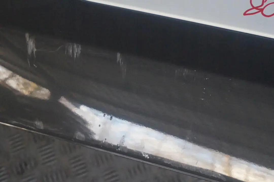 Série 1 F20 F21 LCI 1 M Sport Pare-chocs arrière blanc alpin - 300 pour BMW à propos du numéro de pièce 8064151 BMW Série 1 F20 F21 LCI 1 M Sport Pare-chocs arrière blanc alpin - 300 - SKU 8064151-AW1 - Numéro de pièce 8064151