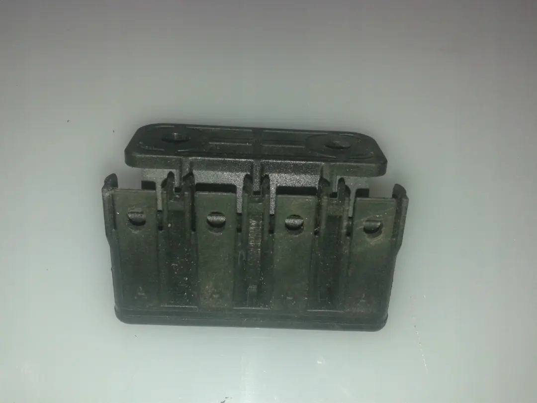 Courant 1252 pour BMW 1 7 Z4 E87 E90 E60 E64 E65 E85 à propos du numéro de pièce 7542615 BMW 1 7 Z4 E87 E90 E60 E64 E65 E85 Courant 1252 - SKU 7542615 - Numéro de pièce 7542615