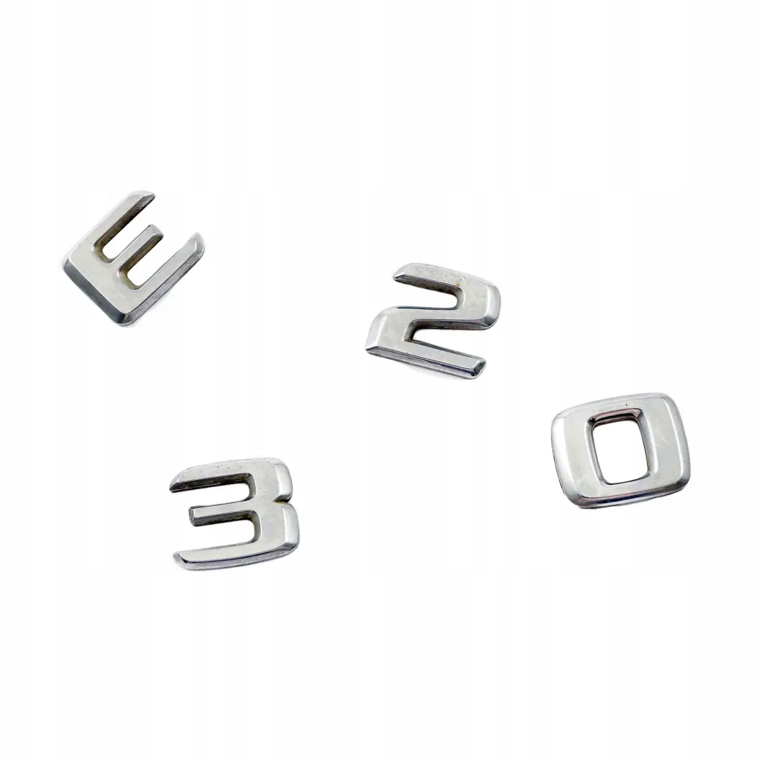 Trunk Tailgate Adherido Emblema Lettering E320 para Mercedes W210 W211 con número de pieza A1248175815 Mercedes W210 W211 Trunk Tailgate Adherido Emblema Lettering E320 - SKU A1248175815 - Número de pieza A1248175815