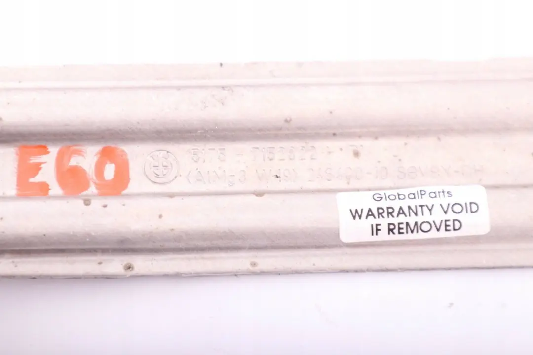 uchwyt mocowanie podwozia prawy do BMW E60 E63 E64 o numerze 7152822 BMW E60 E63 E64 uchwyt mocowanie podwozia prawy - SKU 7152822 - Numer Części 7152822