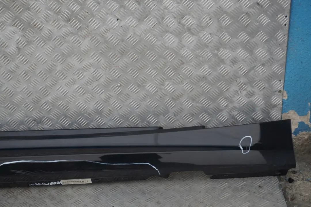 BMW 1 E81 Nakładka próg prawy schwarz II 668 - SKU 0036142-SCH4 - Numer Części 0036142