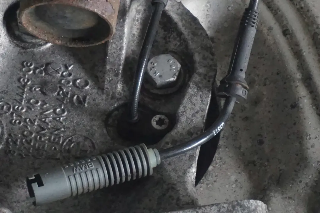 BMW E90 320d ed N47N Suspensión delantera izquierda Deportiva Muelle - SKU 6796159 - Número de pieza 6796159