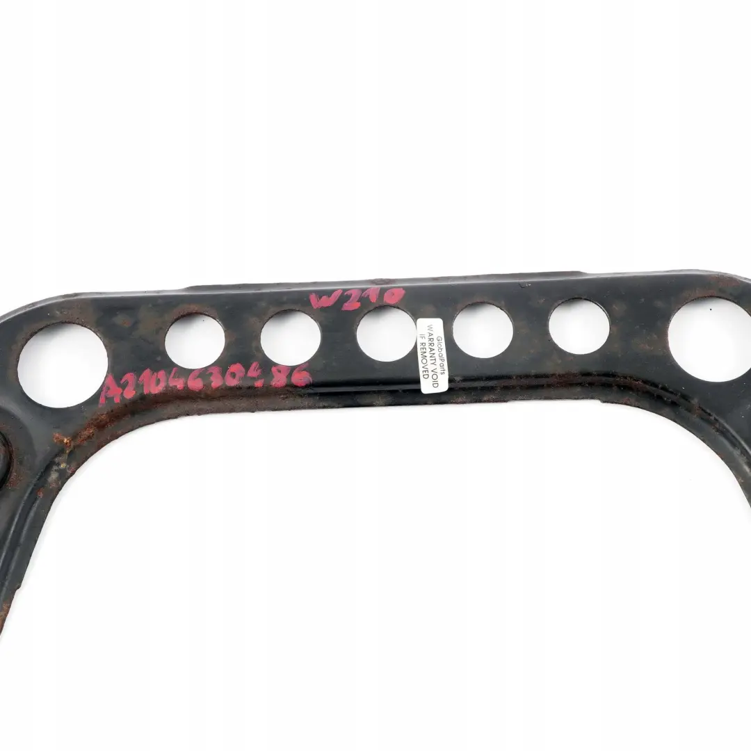 Mercedes-Benz W210 Scatola Sterzo Asse Ant. Copertura per con numero di parte A2104630486 Mercedes-Benz W210 Scatola Sterzo Asse Ant. Copertura - SKU A2104630486 - Numero di parte A2104630486