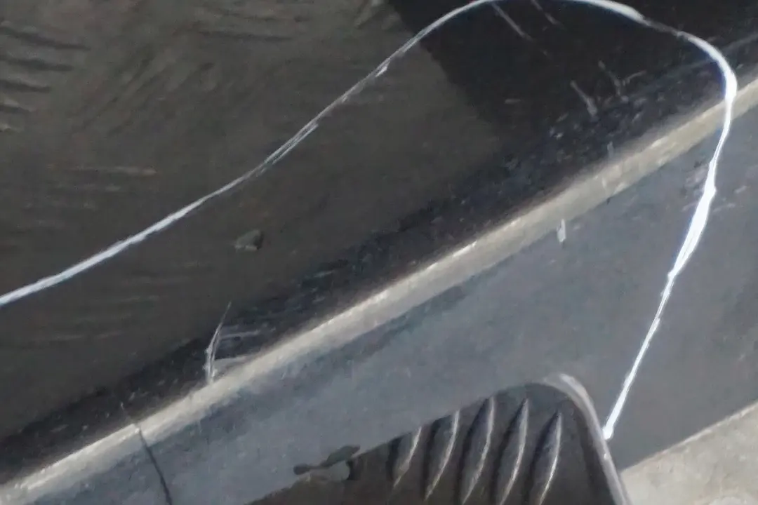 BMW E60 LCI Nakładka listwa lewa na próg lewy - SKU 0422464-SCH2 - Numer Części 0422464