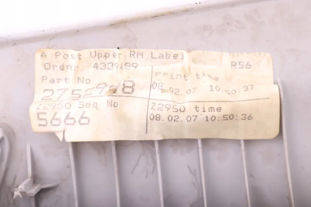 Osłona słupka prawa szara do MINI R56 o numerze 7141554 MINI R56 Osłona słupka prawa szara - SKU 7141554-1 - Numer Części 7141554