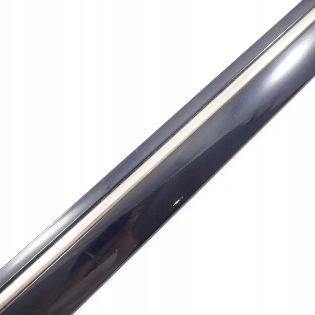 Mercedes-Benz E W210 Türleiste Zierleiste Hinten Rechts Tanzanite Blue Blau 35 für mit Teilenummer A2106900682 Mercedes-Benz E W210 Türleiste Zierleiste Hinten Rechts Tanzanite Blue Blau 35 - SKU A2106900682-TB - Teilenummer A2106900682