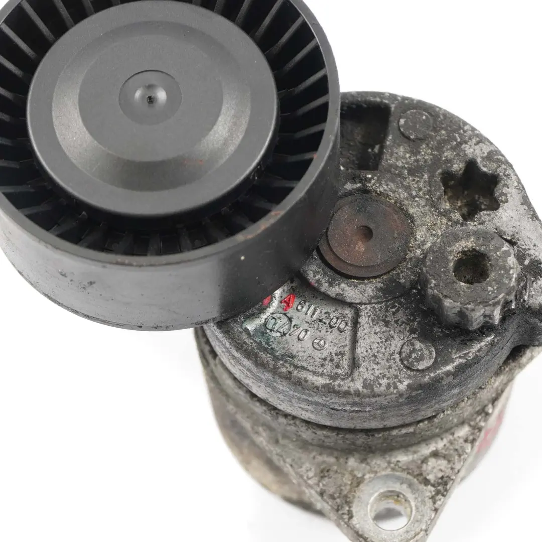 Mercedes-Benz W203 W210 W220 Diesel Führungsrolle Spannrolle für mit Teilenummer A6112000470 Mercedes-Benz W203 W210 W220 Diesel Führungsrolle Spannrolle - SKU A6112000470 - Teilenummer A6112000470