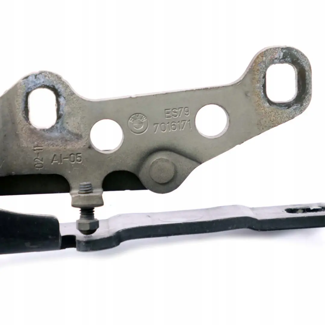 Zawias maski lewy 7016171 do BMW Z4 E85 E86 o numerze 7068279 BMW Z4 E85 E86 Zawias maski lewy 7016171 - SKU 7068279-MB - Numer Części 7068279