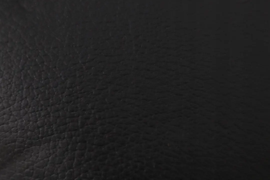 Lateral Seat Side Panel Cover Rear Left N/S Black Leather to BMW X5 Series E53 with Part number 8258399 BMW X5 Series E53 Lateral Seat Side Panel Cover Rear Left N/S Black Leather - SKU 8258399 - Part number 8258399