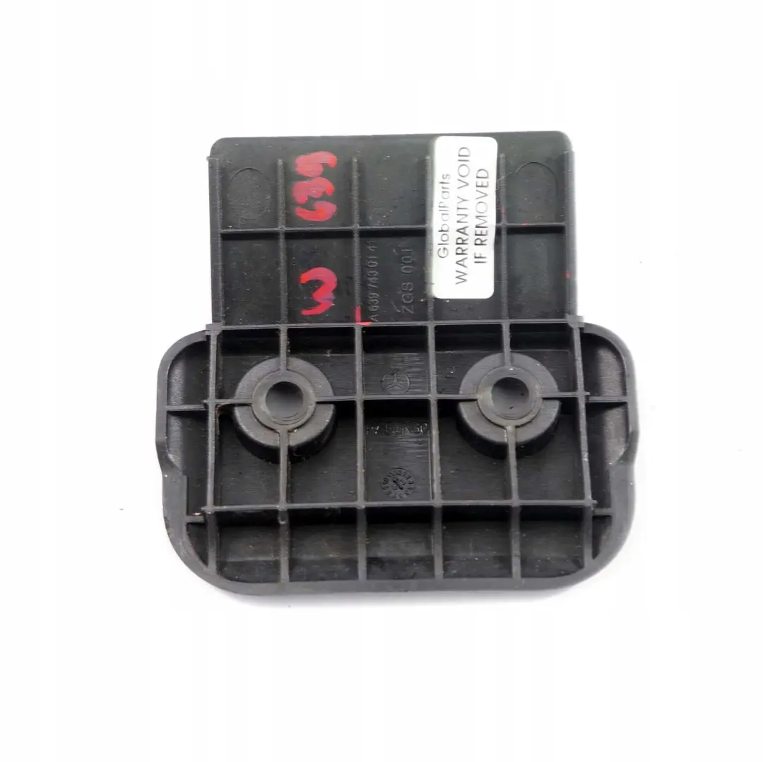 Mercedes W639 Porta Posteriore Portellone Distanziatore Inferiore - SKU A6397430141 - Numero di parte A6397430141