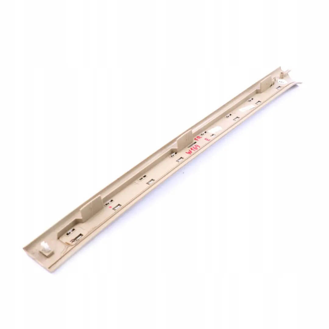 Mercedes W169 Puerta Delantera Derecha Embellecedor Entrada Liston Beige - SKU A1696800074 - Número de pieza A1696800074