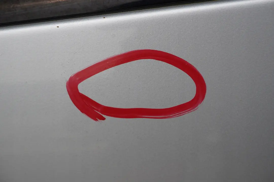 Beifahrer Tür hinten rechts Titansilber Titan Silber Metallic für BMW X5 er 7 E53 mit Teilenummer 8256828 BMW X5 er 7 E53 Beifahrer Tür hinten rechts Titansilber Titan Silber Metallic - SKU 8256828-TS7 - Teilenummer 8256828