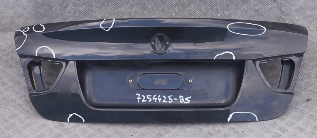 Klapa tylna bagażnika black saphire do BMW E90 LCI o numerze 7254425 BMW E90 LCI Klapa tylna bagażnika black saphire - SKU 7254425-BS - Numer Części 7254425