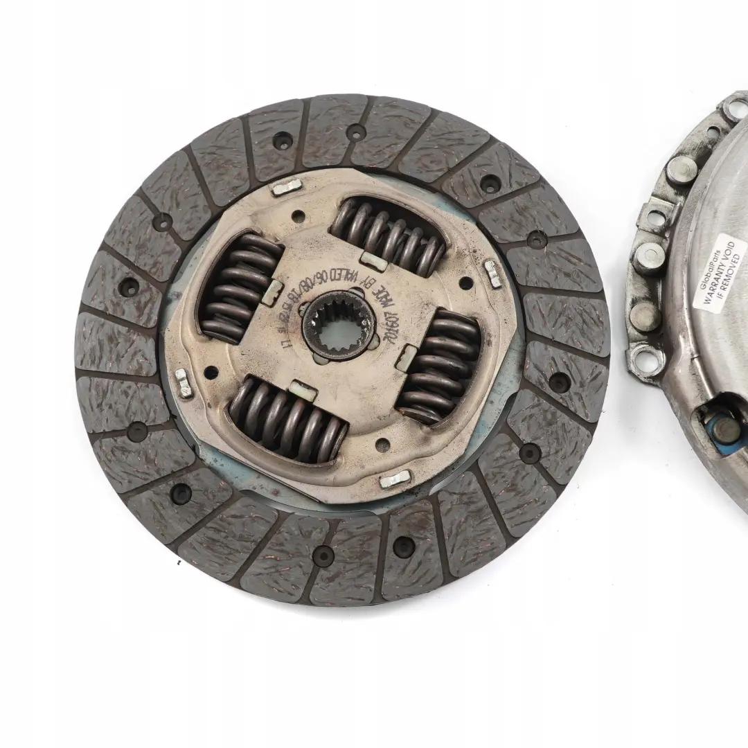 Dwumas koło zamachowe sprzęgło W10 do MINI R50 o numerze 7535599 MINI R50 Dwumas koło zamachowe sprzęgło W10 - SKU 7535599-1 - Numer Części 7535599