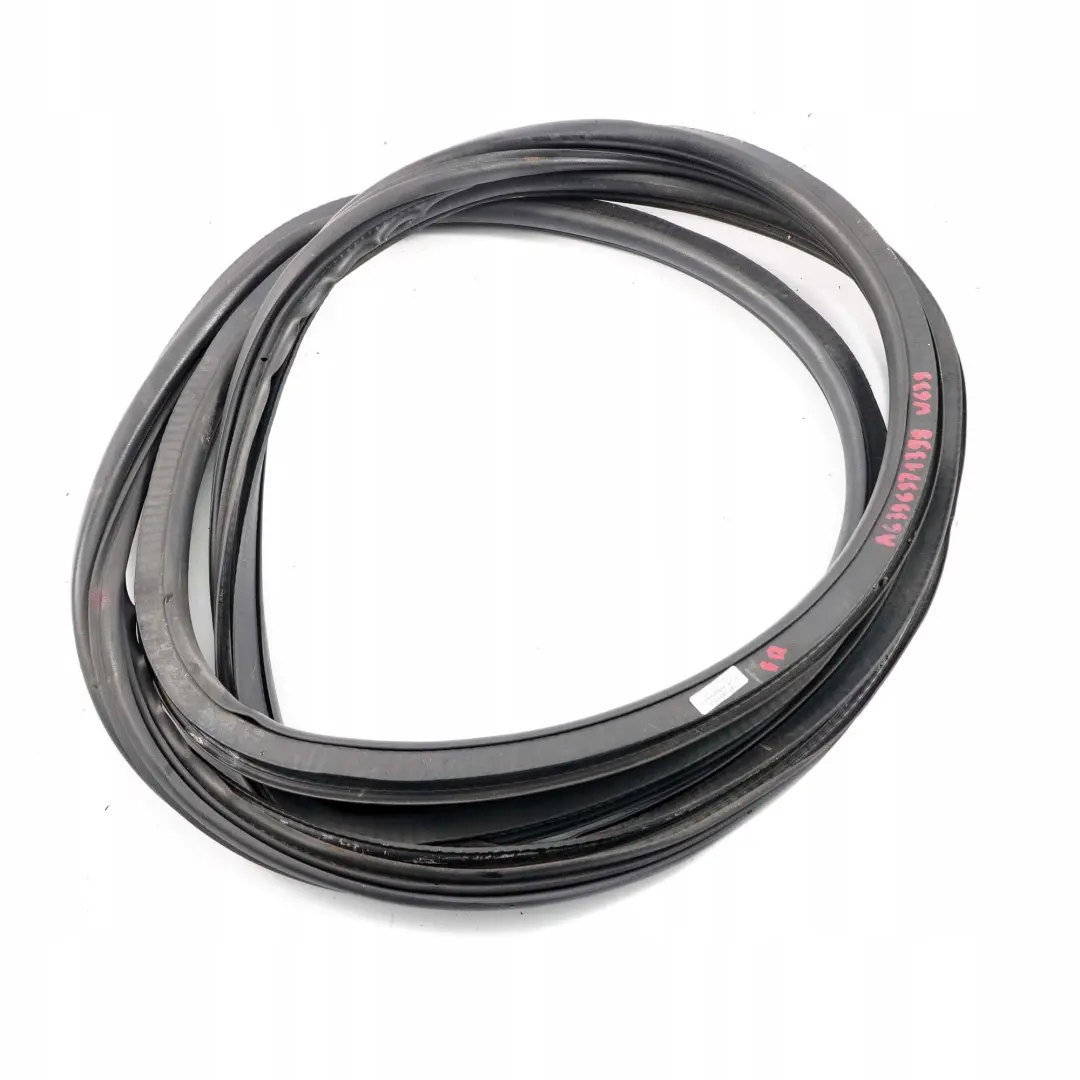Front Door Seal Rubber Gasket Right O/S to Mercedes Vito W639 with Part number A6396971398 Mercedes Vito W639 Front Door Seal Rubber Gasket Right O/S - SKU A6396971398 - Part number A6396971398