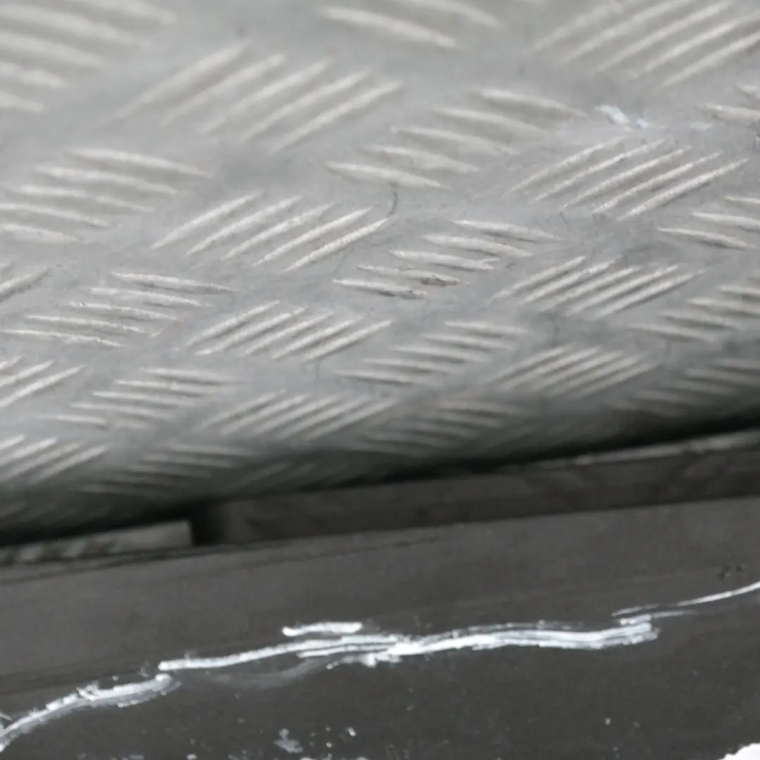 Schwellerleiste Blende Schweller links Havanna Metallic A17 für BMW 1 E81 E82 E88 mit Teilenummer 36143 BMW 1 E81 E82 E88 Schwellerleiste Blende Schweller links Havanna Metallic A17 - SKU 0036143-HAV - Teilenummer 36143