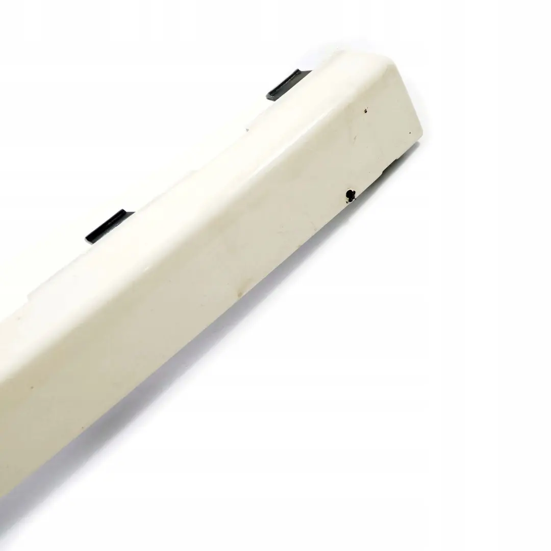 Blende Links FrontstoĂźstange Pepper White Weiss 850 für Mini Cooper S R55 R56 mit Teilenummer 0430245 Mini Cooper S R55 R56 Blende Links FrontstoĂźstange Pepper White Weiss 850 - SKU P0430245-PW - Teilenummer 0430245