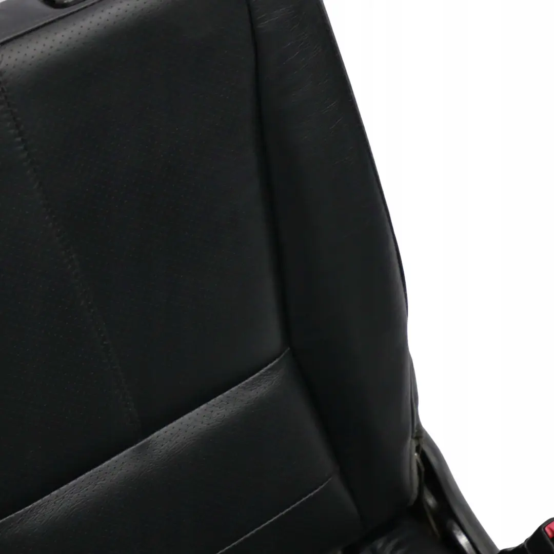 Mercedes-Benz ML W163 Schwarz Leder Hinten Rechts Sitz Dritte Sitzreihe für mit Teilenummer A1639300887 Mercedes-Benz ML W163 Schwarz Leder Hinten Rechts Sitz Dritte Sitzreihe - SKU A1639300887 - Teilenummer A1639300887