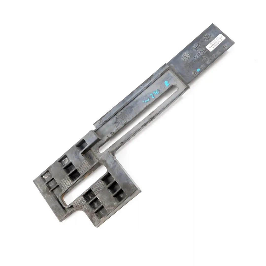 Parachoques Delantero Derecho Panel Capa Intermedia para Mercedes W210 con número de pieza A2108850295 Mercedes W210 Parachoques Delantero Derecho Panel Capa Intermedia - SKU A2108850295 - Número de pieza A2108850295