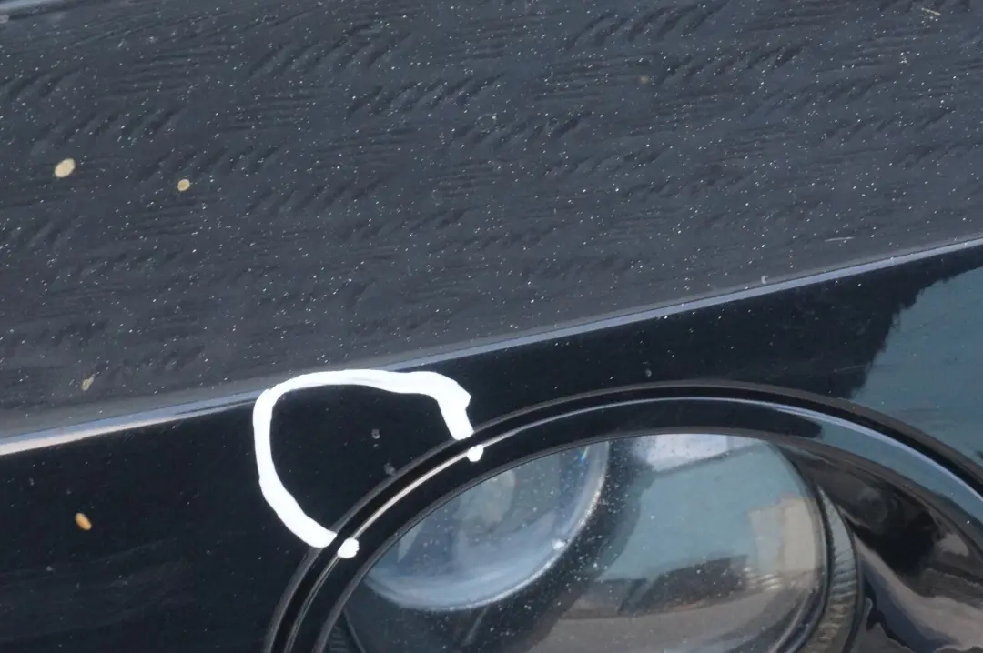 Zderzak przedni przód schwarz II 668 do BMW E53 X5 o numerze 10150 BMW E53 X5 Zderzak przedni przód schwarz II 668 - SKU 0010150-SCH1 - Numer Części 10150