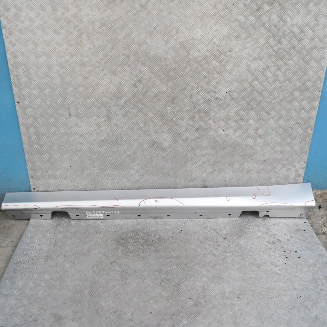 Listón umbral faldón lateral izquierdo Titansilber Silver para BMW 3 E90 E91 con número de pieza 32951 BMW 3 E90 E91 Listón umbral faldón lateral izquierdo Titansilber Silver - SKU 0032951-TS3 - Número de pieza 32951
