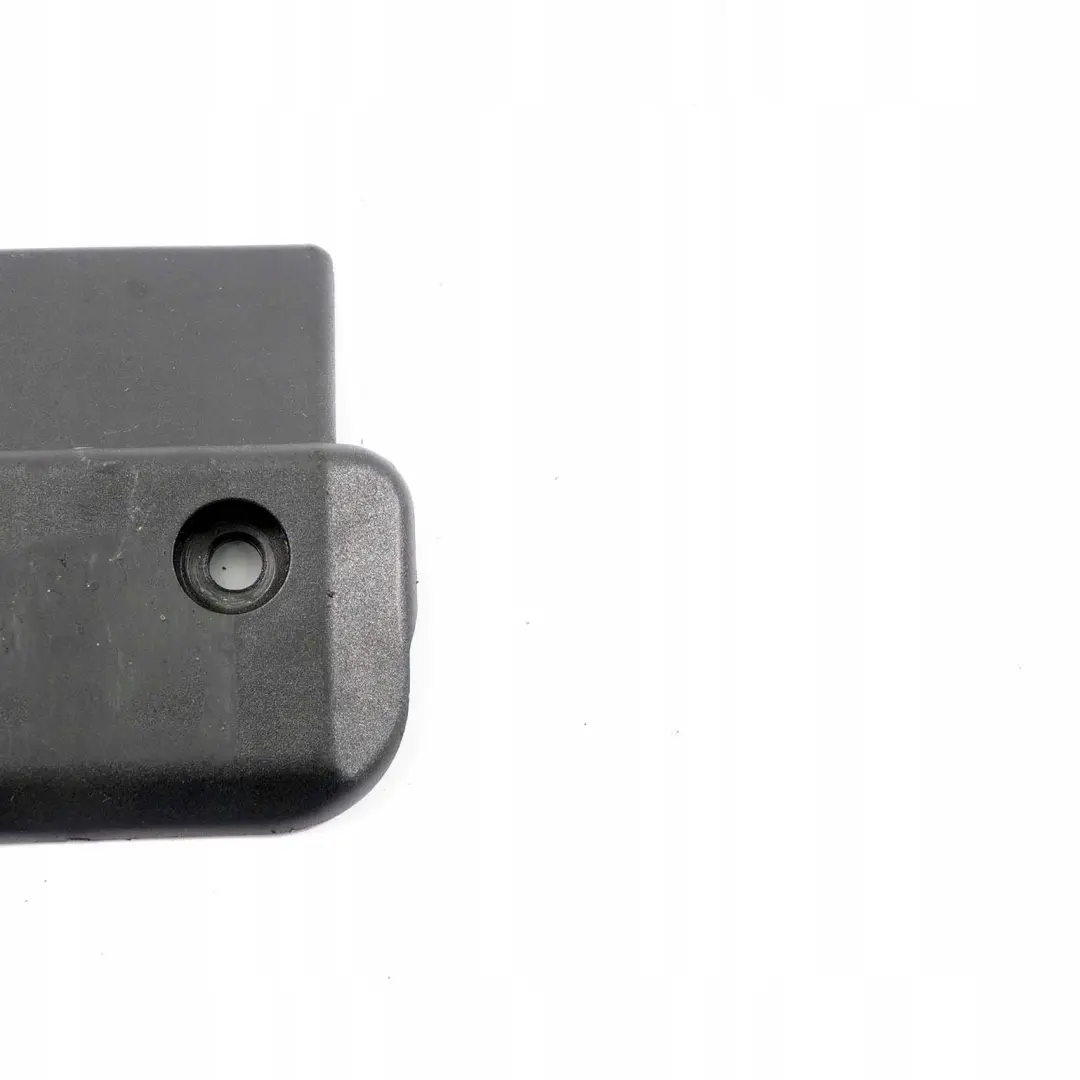 Mercedes W639 Porta Posteriore Portellone Distanziatore Inferiore - SKU A6397430141 - Numero di parte A6397430141