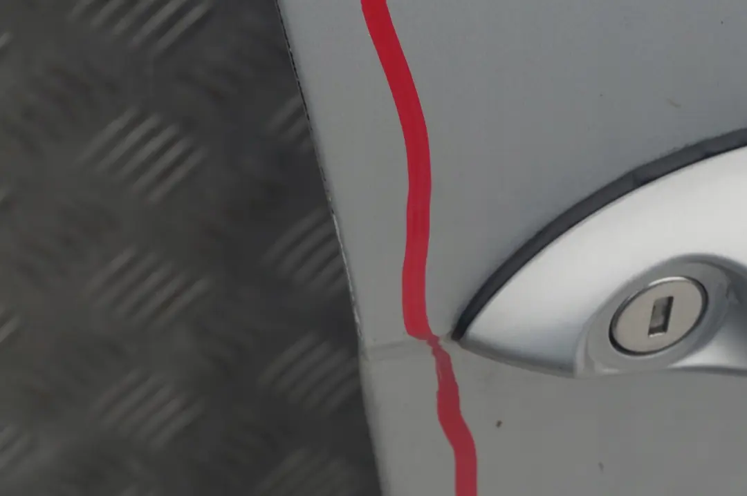 Drzwi prawe przednie przód titansilber do BMW E53 X5 o numerze 8256824 BMW E53 X5 Drzwi prawe przednie przód titansilber - SKU 8256824-TS7 - Numer Części 8256824