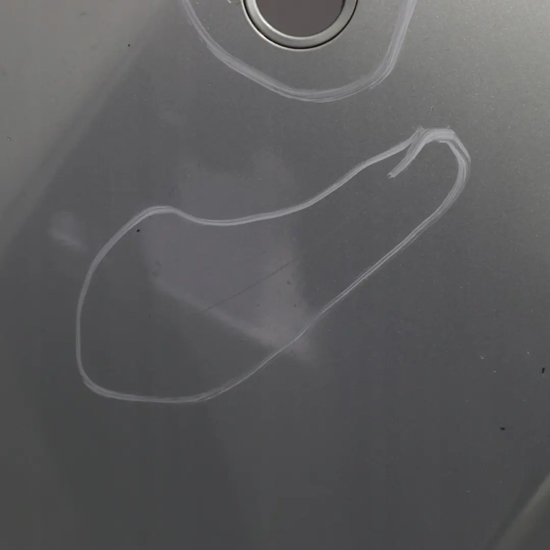 Zderzak przód pdc Silverstone do BMW E60 M5 o numerze 0391914 BMW E60 M5 Zderzak przód pdc Silverstone - SKU 0391914-SIL - Numer Części 0391914