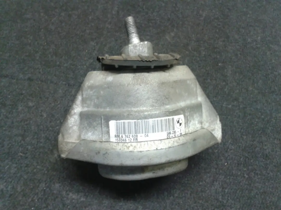 BMW 5 6 Series E60 E61 E63 E64 Engine Rubber Mount Mounting Right O/S - SKU 6762608 - Part number 6762608