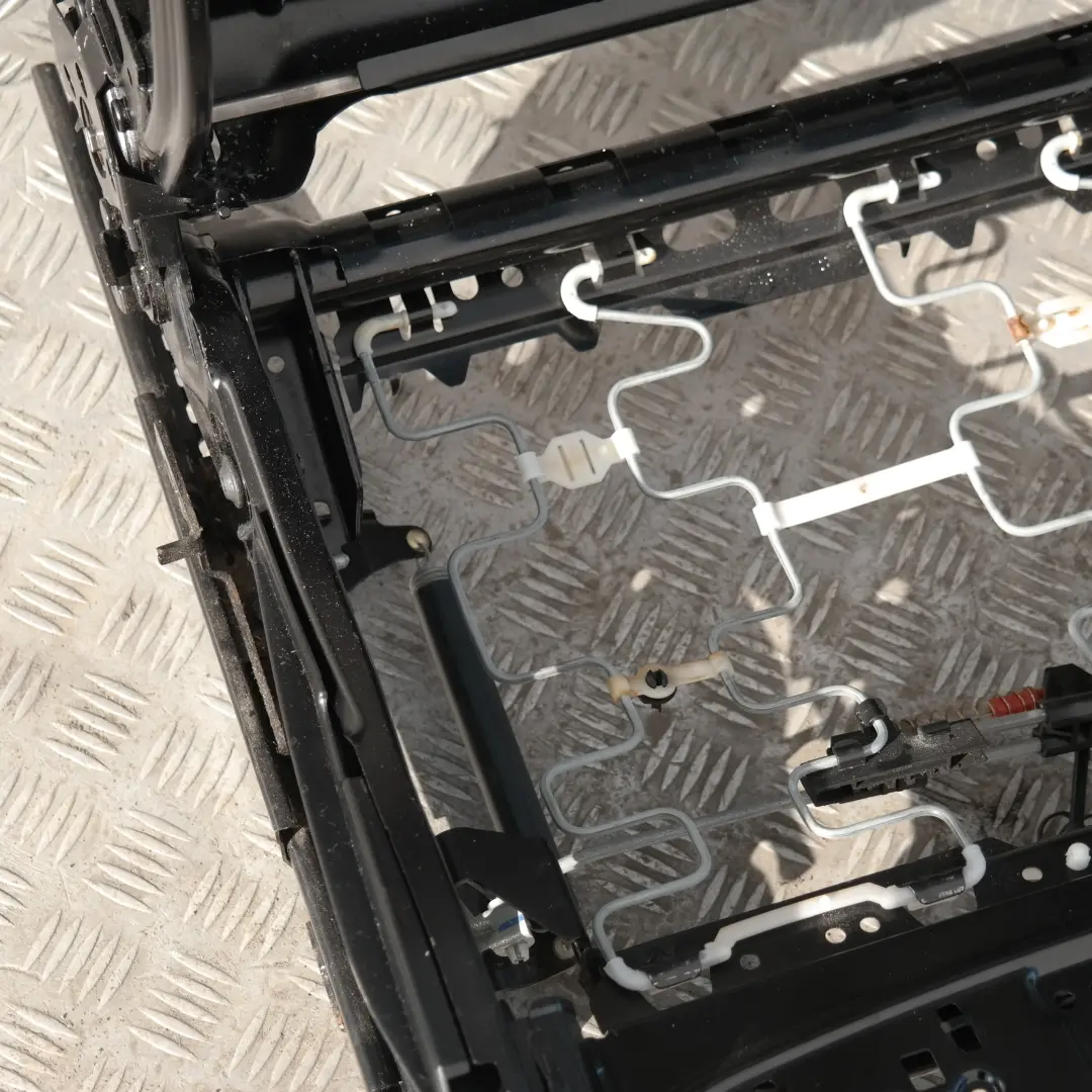 Encadrement Manuel a Gauche pour BMW 5 E60 E61 à propos du numéro de pièce 9155005 BMW 5 E60 E61 Encadrement Manuel a Gauche - SKU 9155005 - Numéro de pièce 9155005