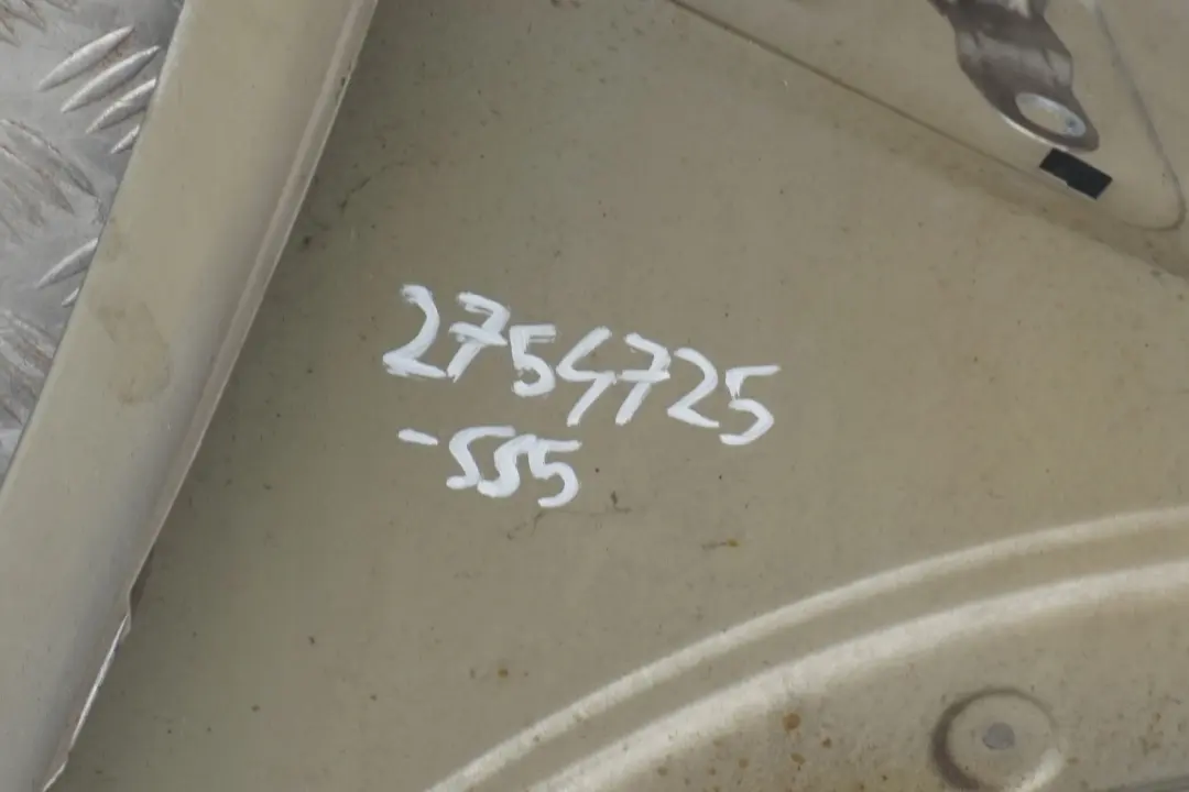 Seitenwand vorn links Sparkling Silver für BMW MINI Cooper 5 R55 R56 R57 mit Teilenummer 2754725 BMW MINI Cooper 5 R55 R56 R57 Seitenwand vorn links Sparkling Silver - SKU 2754725-SS5 - Teilenummer 2754725