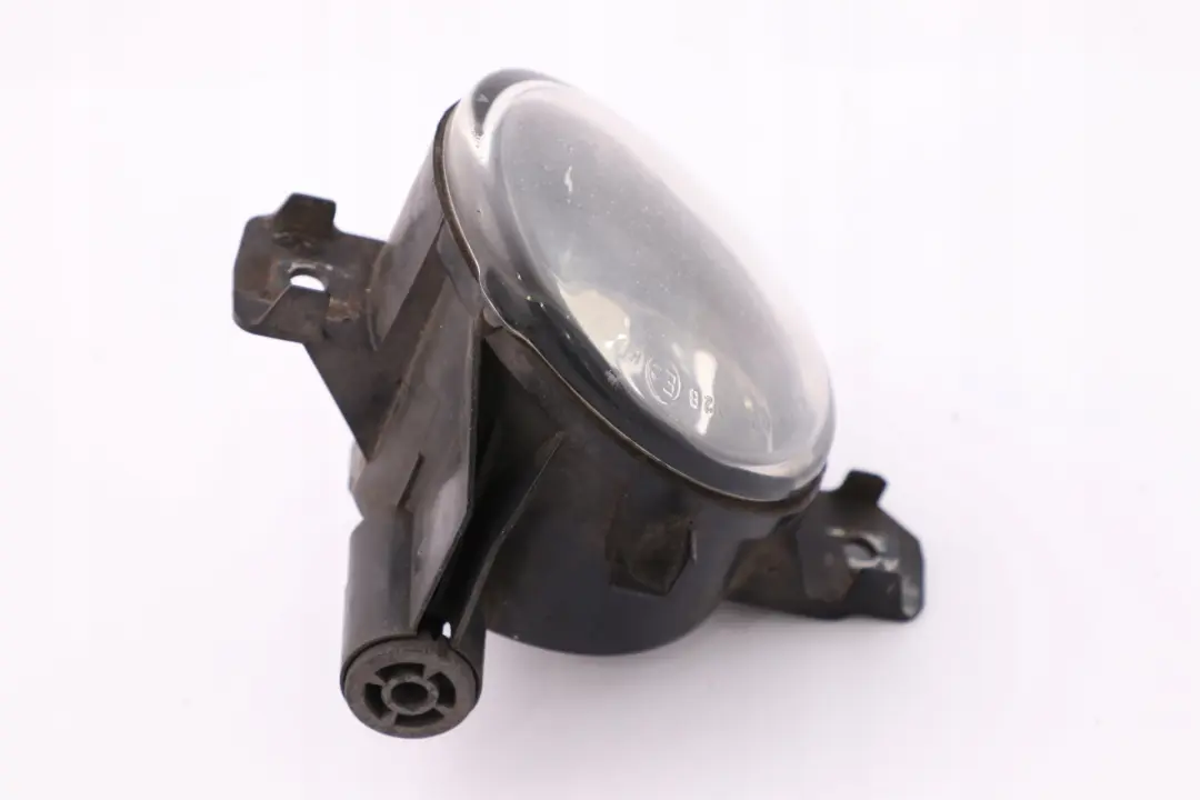 Lampa halogen przeciwmgłowa prawa do BMW E81 E87 E88 o numerze 63176924656 BMW E81 E87 E88 Lampa halogen przeciwmgłowa prawa - SKU 6924656-3 - Numer Części 63176924656