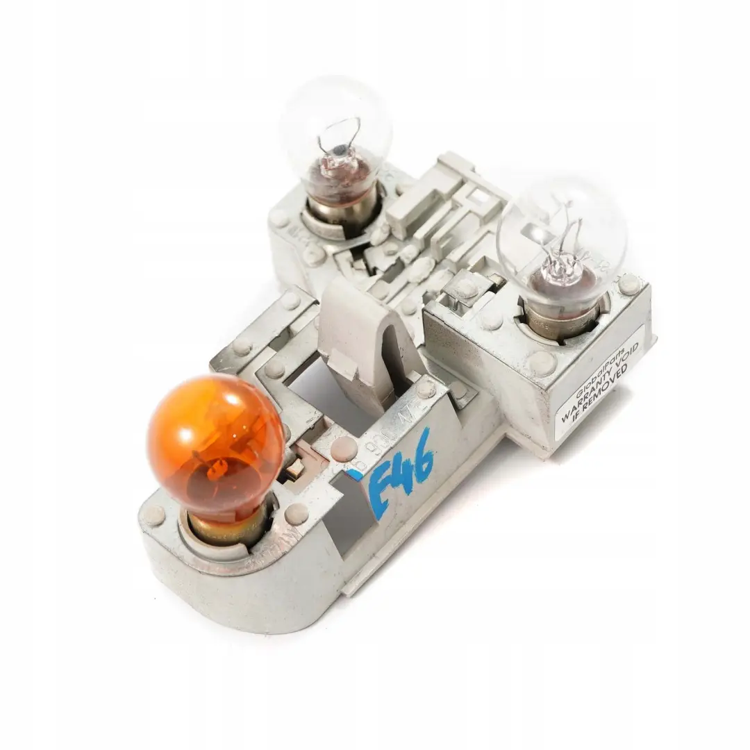 Luz Trasera Bombilla Derecha Portador Blanco Intermitente para BMW E46 Touring con número de pieza 6900472 BMW E46 Touring Luz Trasera Bombilla Derecha Portador Blanco Intermitente - SKU 6900472 - Número de pieza 6900472