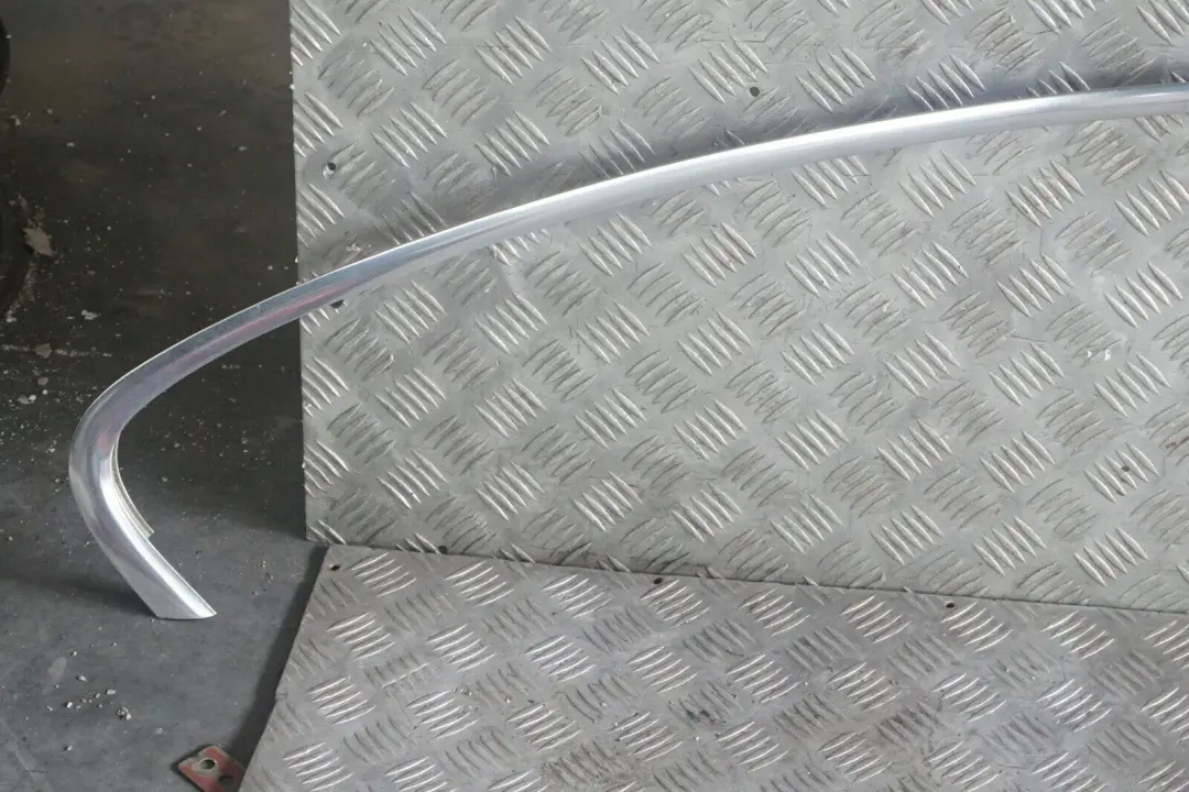 Dachrahmen Leiste rechts Chrom für BMW 6 er E63 Coupe mit Teilenummer 7008584 BMW 6 er E63 Coupe Dachrahmen Leiste rechts Chrom - SKU 7008584 - Teilenummer 7008584