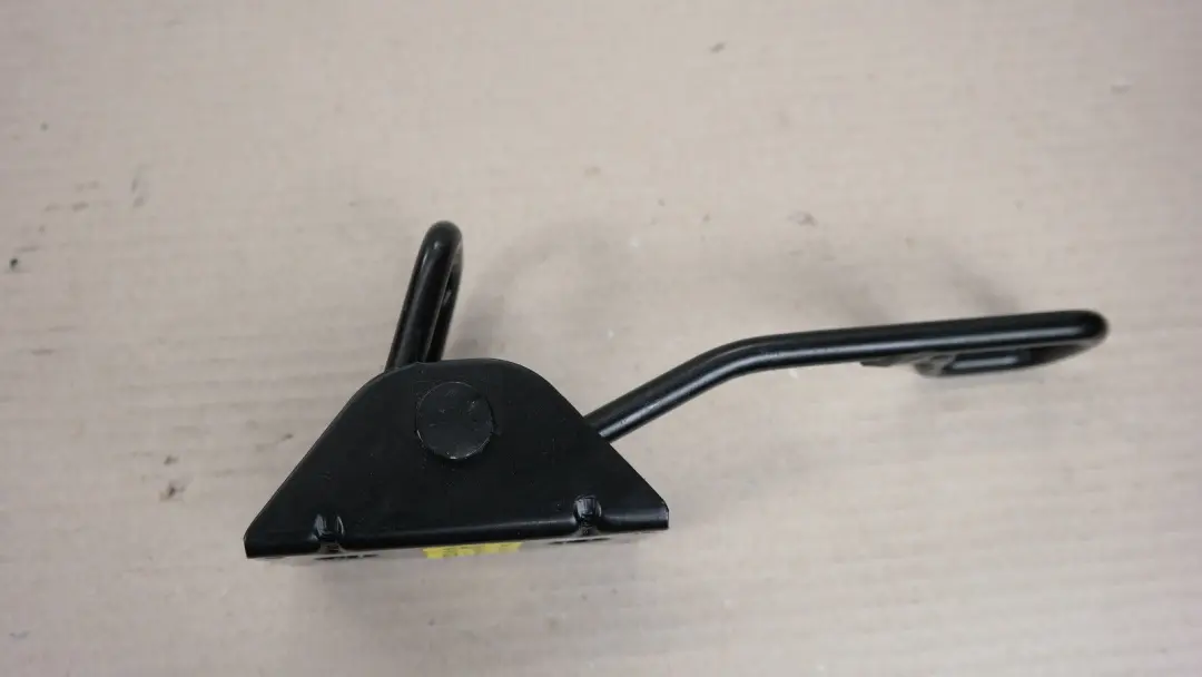 Lado Derecho Asiento Trasero Striker Ajustable Catch para Mini Cooper R55 R56 con número de pieza 2751366 Mini Cooper R55 R56 Lado Derecho Asiento Trasero Striker Ajustable Catch - SKU 2751366 - Número de pieza 2751366