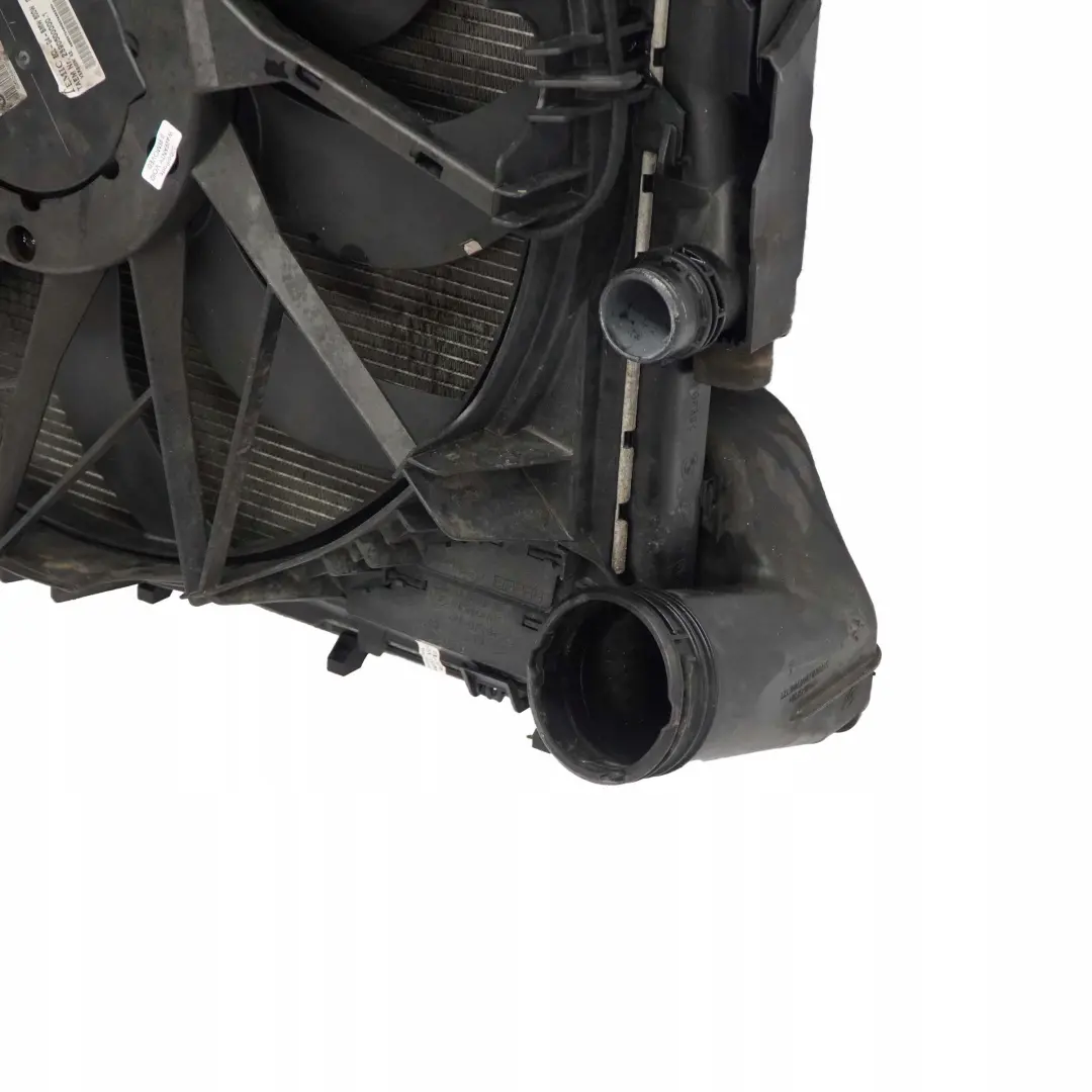 BMW X3 Series E83 3.0d Complete Set Engine Radiator Fan Pack with Housing - SKU 3415182 - Part number 3415182