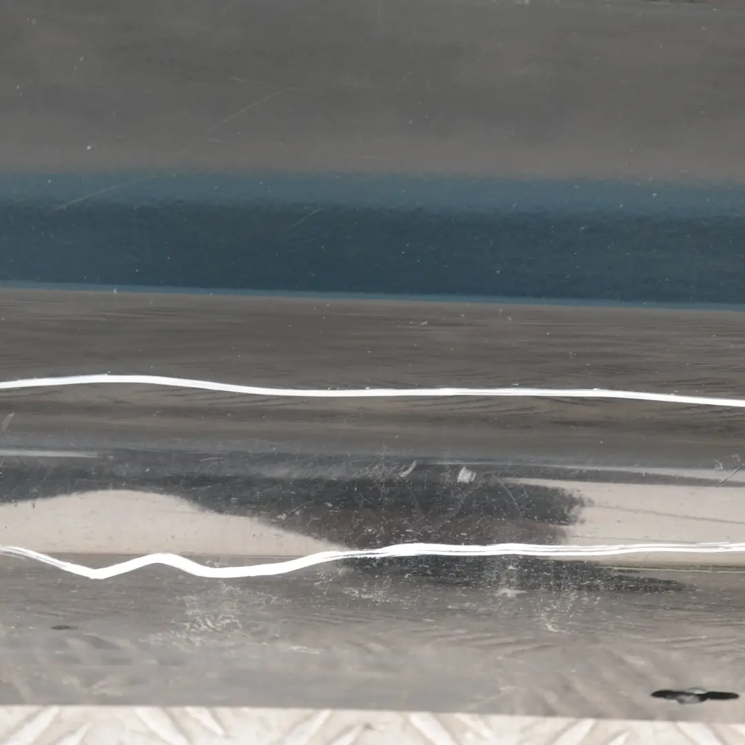 Sill Strip Faldón lateral derecho NEGRO 2 SCHWARZ II - 668 para BMW 15 E87 con número de pieza 32948 BMW 15 E87 Sill Strip Faldón lateral derecho NEGRO 2 SCHWARZ II - 668 - SKU 0032948-SCH15 - Número de pieza 32948