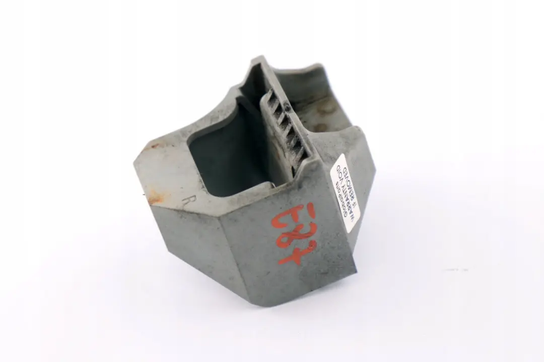 BMW E81 E82 E87 E92 E93 Supporto Radiatore Sotto Dx 1711752644 - SKU 7526444 - Numero di parte 7526444