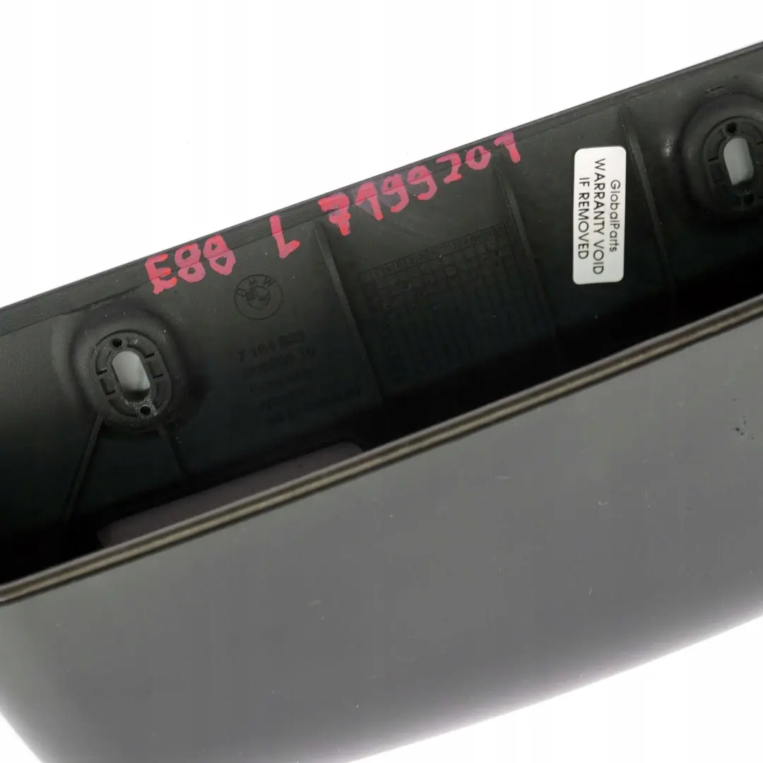 Embellecedor Panel Proteccion Antivuelco Delantero Izquierdo 7164823 para BMW E88 con número de pieza 7199201 BMW E88 Embellecedor Panel Proteccion Antivuelco Delantero Izquierdo 7164823 - SKU 7199201 - Número de pieza 7199201