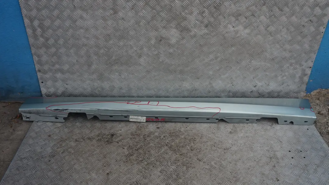 BMW E81 E82 E88 Bas de Porte Couverture Seuil A Gauche Vert Patagonie Metallic - SKU 0036143-PTG - Numéro de pièce 36143