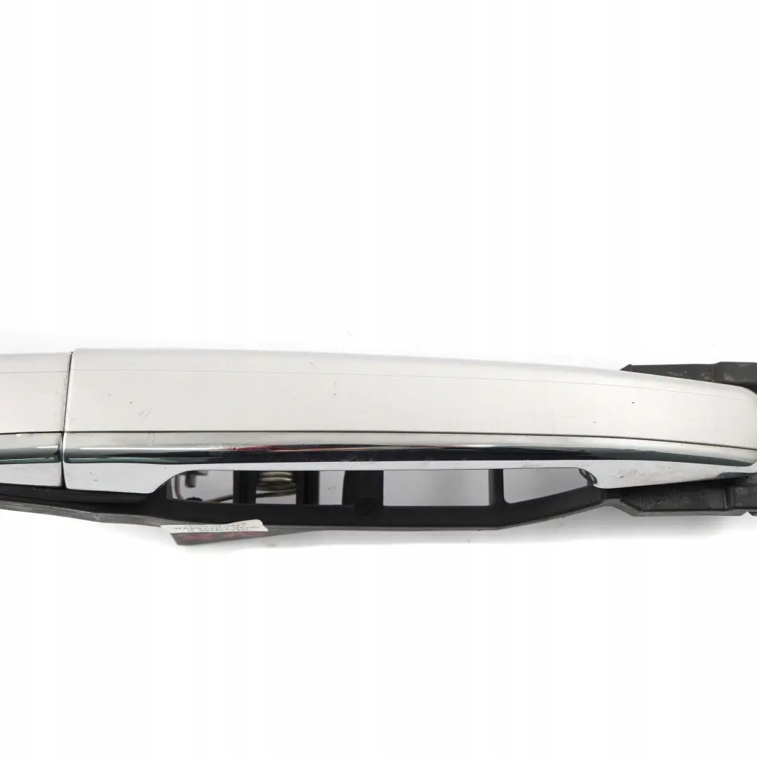 Mercedes-Benz W210 Maniglia Portiera Posteriore SX Argento Brillante Metallico per con numero di parte A2107601370 Mercedes-Benz W210 Maniglia Portiera Posteriore SX Argento Brillante Metallico - SKU A2107601370-BRS - Numero di parte A2107601370
